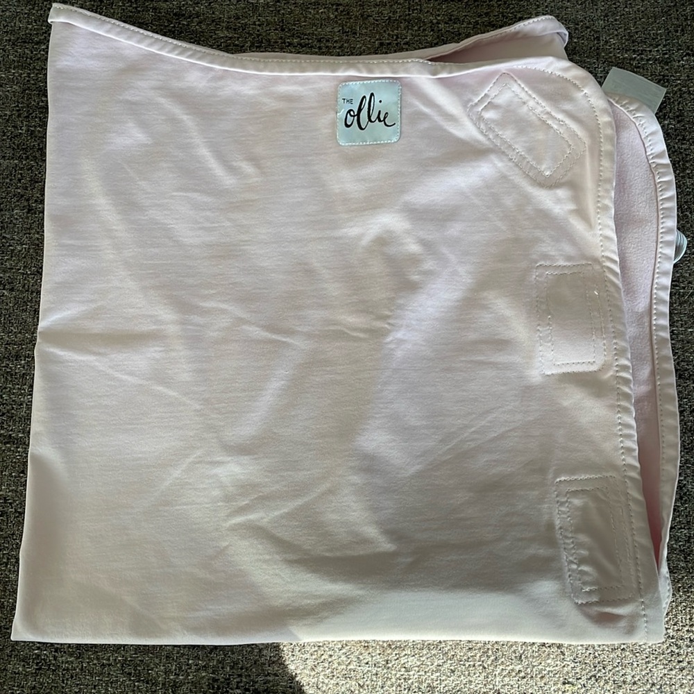 Ollie swaddle pink